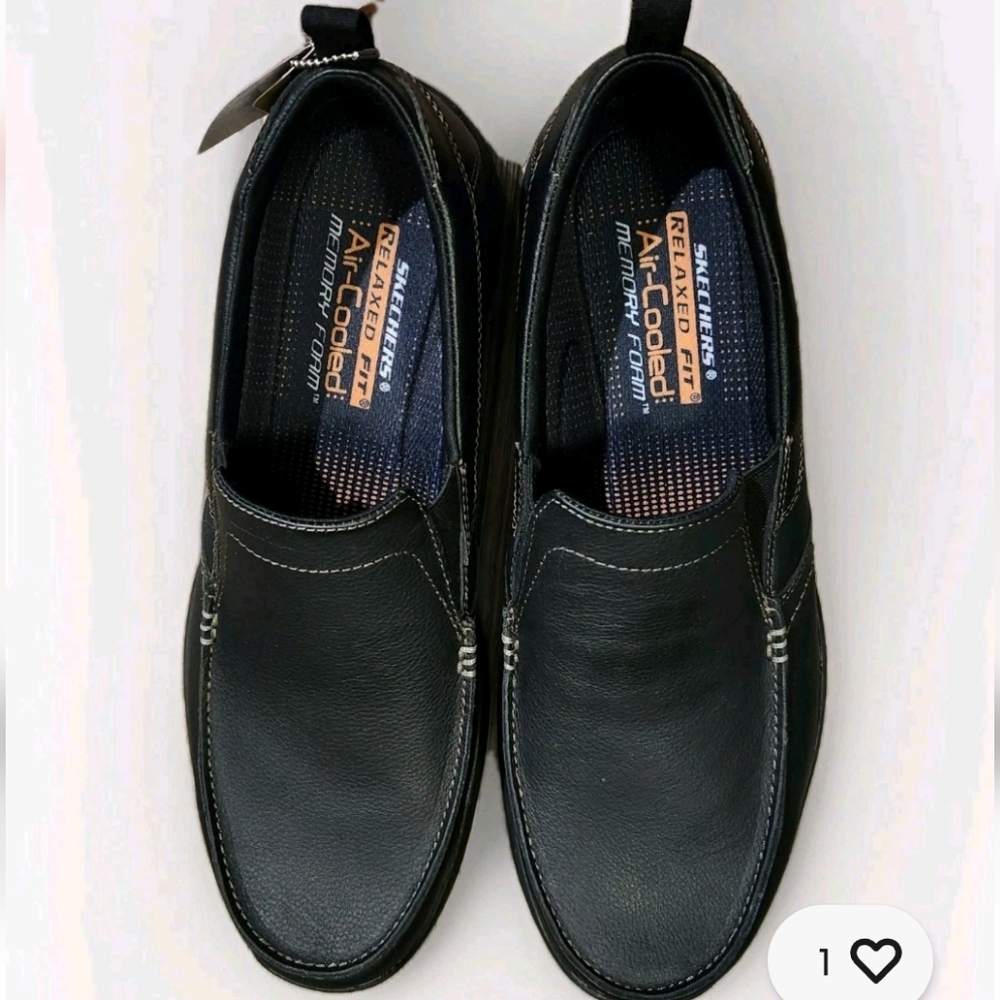 [SOLD] NWT Skechers Men's Black Slip-On Memory Foam Loafer Shoes Size 12